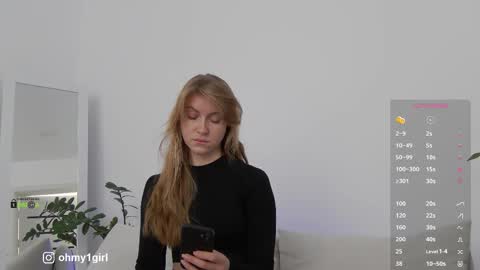 SweetKira1 online show from January 12, 2026, 8:41 am