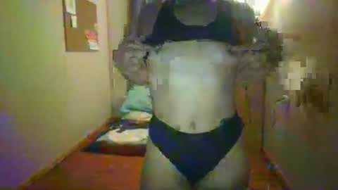 sweetlatinafit online show from November 19, 2025, 12:43 am