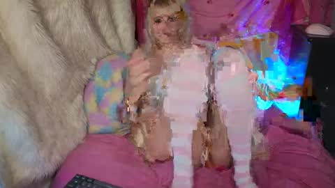 Snapshot of sweetlaumina chatting on January 8, 2025, 7:34 am Sweet Laumina online show from January 8, 2025, 7:34 am