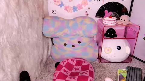 Sweet Laumina online show from February 6, 2026, 3:15 pm