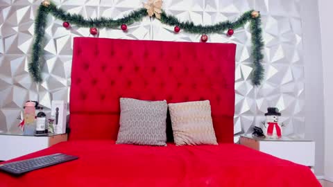 Lauren online show from December 22, 2024, 5:23 am