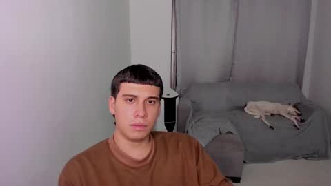 Snapshot of sweetlian_04 chatting on February 26, 2025, 6:04 am Lian online show from February 26, 2025, 6:04 am