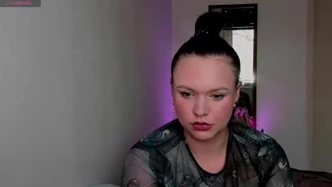 sweetlikaaa online show from April 19, 2026, 6:10 pm