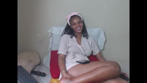 Snapshot of sweetlipss_ chatting on November 7, 2025, 10:48 am sweetlipss_ online show from November 7, 2025, 10:48 am