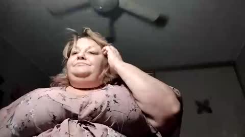 Snapshot of sweetlolajean chatting on September 10, 2025, 1:05 am sweetlolajean online show from September 10, 2025, 1:05 am