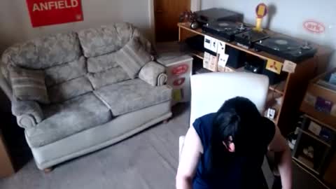 Snapshot of sweetlouise69 chatting on May 8, 2026, 3:28 pm sweetlouise69 online show from May 8, 2026, 3:28 pm
