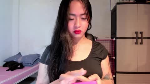 Zoe online show from December 5, 2024, 7:28 pm