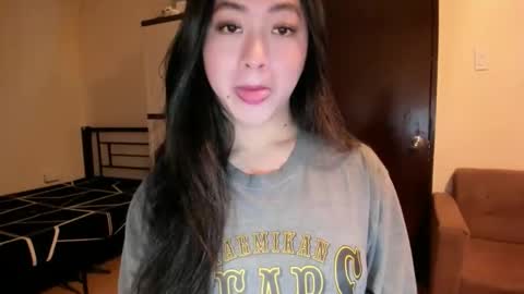 Zoe online show from September 18, 2025, 2:57 am