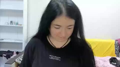 Snapshot of sweetmarylove chatting on September 21, 2025, 9:33 am sweetmarylove online show from September 21, 2025, 9:33 am
