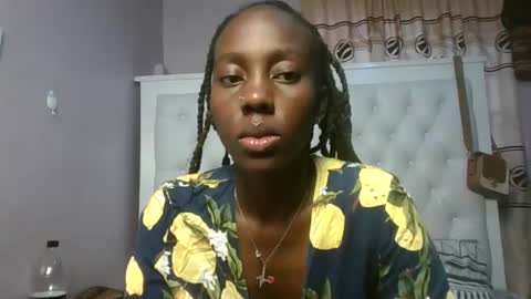 Novah girlie online show from June 15, 2026, 3:25 pm