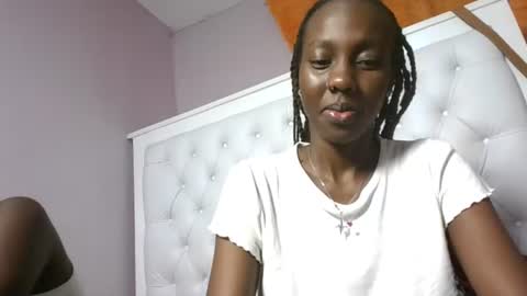 Novah girlie online show from June 23, 2026, 11:52 am