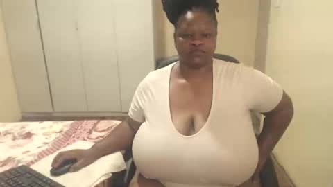 Snapshot of sweetnoziexxx chatting on January 29, 2025, 4:41 pm sweetnoziexxx online show from January 29, 2025, 4:41 pm