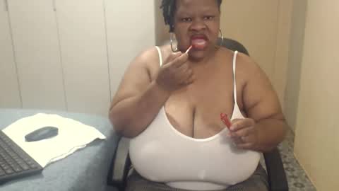 Snapshot of sweetnoziexxx chatting on September 11, 2025, 5:18 am sweetnoziexxx online show from September 11, 2025, 5:18 am