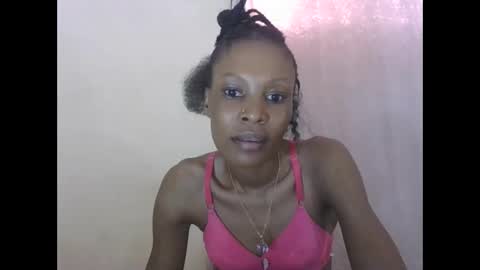 ESTHER online show from September 28, 2025, 2:11 pm