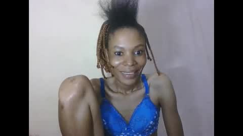 ESTHER online show from May 1, 2026, 1:43 am