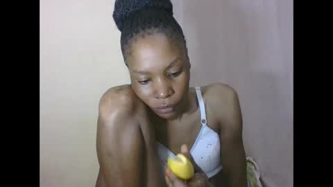 ESTHER online show from May 27, 2026, 1:57 am
