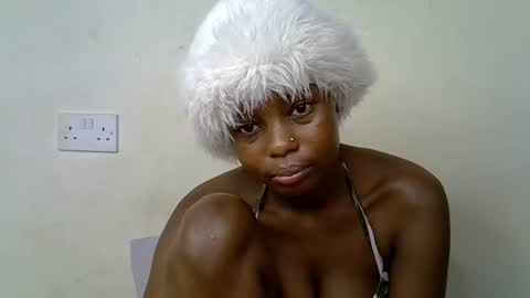 Snapshot of sweetrall chatting on February 27, 2026, 3:01 pm Lilly online show from February 27, 2026, 3:01 pm