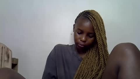 Snapshot of sweetrall chatting on April 21, 2026, 8:20 am Lilly online show from April 21, 2026, 8:20 am