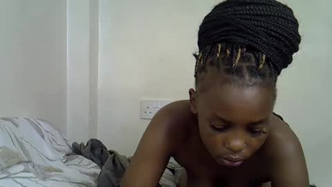 Snapshot of sweetrall chatting on May 10, 2026, 7:46 am Lilly online show from May 10, 2026, 7:46 am