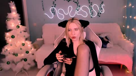 sweetrichal online show from December 15, 2024, 1:24 am