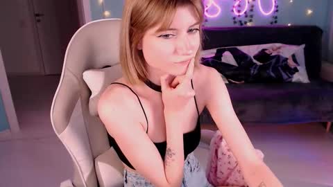 sweetrichal online show from October 17, 2025, 9:17 pm