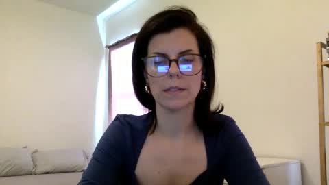 sweetriddance online show from November 25, 2025, 9:37 pm