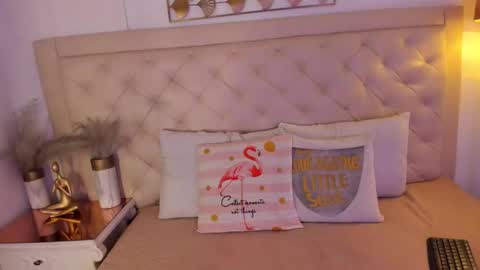 sweets one online show from March 15, 2026, 3:45 am