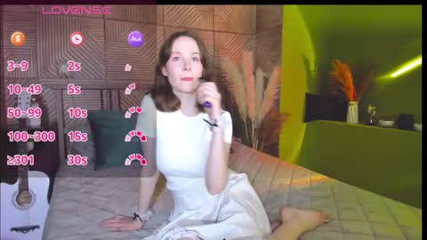 Alice online show from September 14, 2025, 1:32 pm