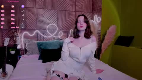 Alice online show from October 9, 2025, 1:42 pm