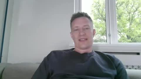 sweetsinner83 online show from May 18, 2026, 6:14 pm