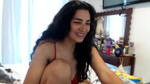 Dianis online show from October 18, 2025, 4:30 pm