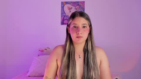 Sofia sweet online show from April 1, 2026, 7:00 pm