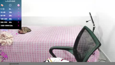 lili online show from March 6, 2025, 7:32 pm