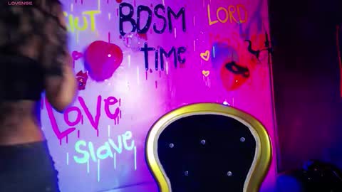 Snapshot of sweett_pleasure chatting on October 12, 2025, 1:54 pm Sweett pleasure online show from October 12, 2025, 1:54 pm