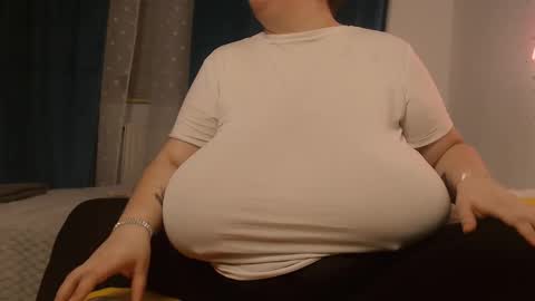 Maya online show from February 28, 2025, 11:23 pm