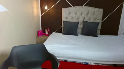 Scarlet online show from September 22, 2025, 11:23 am