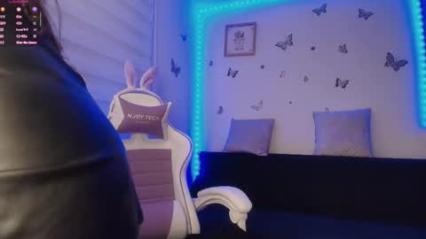 Snapshot of sweettvera_ chatting on September 25, 2025, 11:08 pm Veronica Independent Model online show from September 25, 2025, 11:08 pm