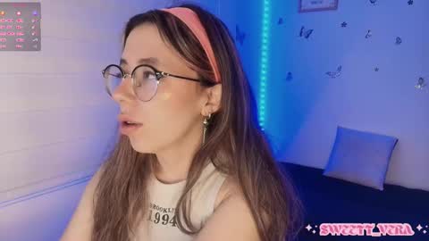 Snapshot of sweettvera_ chatting on October 6, 2025, 10:45 am Veronica Independent Model online show from October 6, 2025, 10:45 am