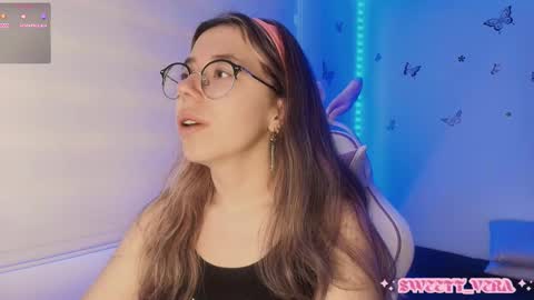 Snapshot of sweettvera_ chatting on October 13, 2025, 11:43 am Veronica Independent Model online show from October 13, 2025, 11:43 am