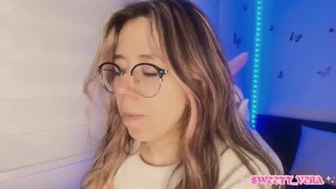 Snapshot of sweettvera_ chatting on October 16, 2025, 10:38 am Veronica Independent Model online show from October 16, 2025, 10:38 am