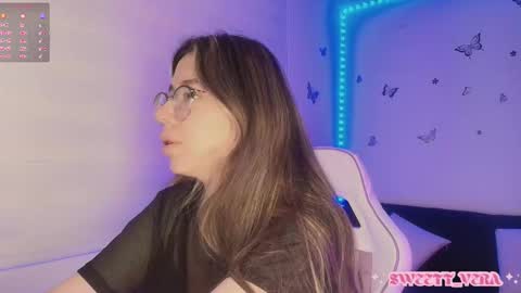 Snapshot of sweettvera_ chatting on November 10, 2025, 10:03 am Veronica Independent Model online show from November 10, 2025, 10:03 am