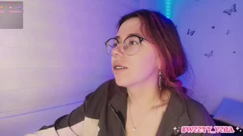 Snapshot of sweettvera_ chatting on November 13, 2025, 10:25 am Veronica Independent Model online show from November 13, 2025, 10:25 am