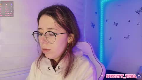 Snapshot of sweettvera_ chatting on November 17, 2025, 11:16 am Veronica Independent Model online show from November 17, 2025, 11:16 am