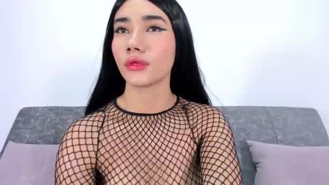 ALONDRA online show from October 9, 2025, 12:52 am