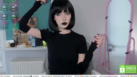 Snapshot of sweetuniporn chatting on April 25, 2026, 7:22 am Elis a little vacation Ill be here Saturday my schedules in bio online show from April 25, 2026, 7:22 am