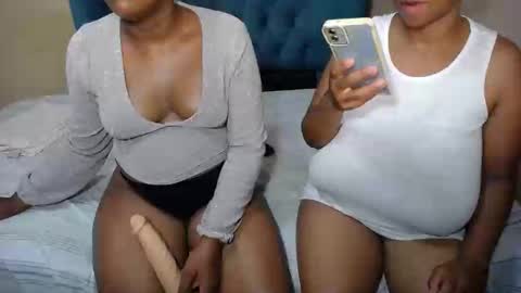 sweetwetebony2 online show from February 6, 2025, 6:02 pm