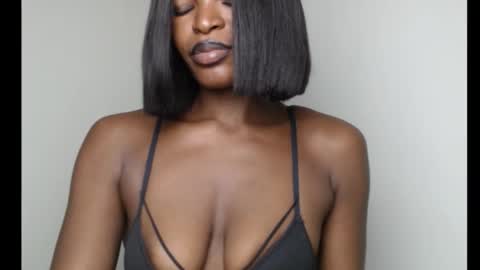 sweetxxboobsx online show from October 21, 2025, 8:37 am