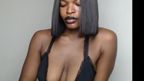 sweetxxboobsx online show from December 15, 2025, 8:29 am