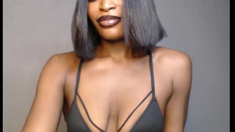 sweetxxboobsx online show from March 27, 2026, 8:20 am