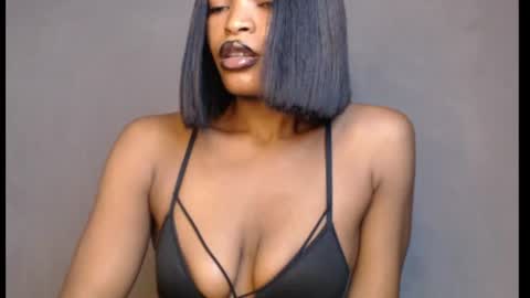 Snapshot of sweetxxboobsx chatting on June 23, 2026, 8:12 am sweetxxboobsx online show from June 23, 2026, 8:12 am